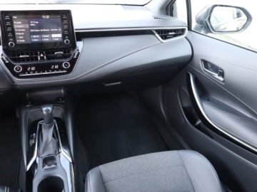 Toyota Corolla XII TS Kombi 1.8 Hybrid 122KM 2021 Toyota Corolla 1.8 Hybrid, Salon Polska, zdjęcie 7