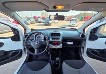 Toyota Aygo I Hatchback 5d Facelifting 1.0 VVT-i 68KM 2012 Toyota Aygo 1,0 Klima 68 km Benzyna 68KM, zdjęcie 8