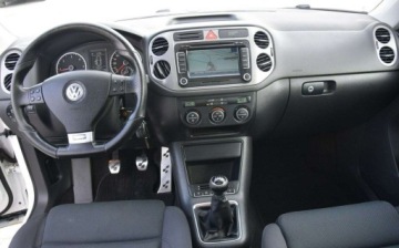 Volkswagen Tiguan I SUV 2.0 TDI CR DPF 170KM 2009 Volkswagen Tiguan 2.0TDI R-LINE 4x4 Navi Kamera 2 KPL ALU Oryginal Lakier, zdjęcie 31