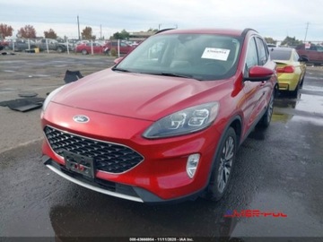 Ford Kuga III 2020 Ford Kuga 2020 r., 2,0L TITANIUM 2.0 Benzyna 250KM, zdjęcie 2