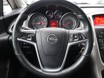 Opel Astra J Sports Tourer 1.4 Twinport ECOTEC 100KM 2011 Opel Astra 1.4 16V, Klima, Tempomat, Parktronic, zdjęcie 15