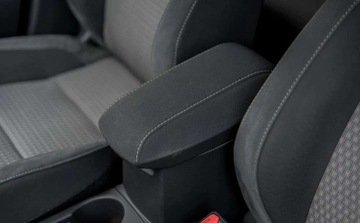 Toyota Auris II Touring Sports Facelifting 1.2 D-4T 116KM 2018 Toyota Auris Toyota Auris 1.2 Turbo Design Edition 1.2 Benzyna 116KM, zdjęcie 16