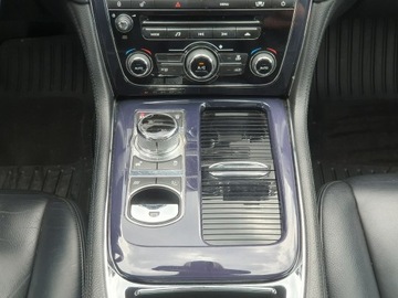 Jaguar XJ VII X351 Sedan SWB 3.0L V6D 600 275KM 2011 Jaguar XJ 3.0d 275KM Full Opcja 2011r Raty Zamiana, zdjęcie 32