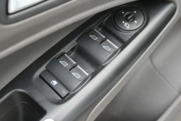 Ford Tourneo Connect III Standard 1.5 EcoBlue 120KM 2019 Ford Tourneo Connect 1.5 EcoBlue 120KM Titanium, zdjęcie 16