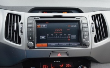 Kia Sportage III SUV Facelifting 1.7 CRDi 115KM 2015 Kia Sportage 1,7 CRDI 115 KM Klimatronic Nawigacja Kamera 1.7 Diesel 115KM, zdjęcie 32