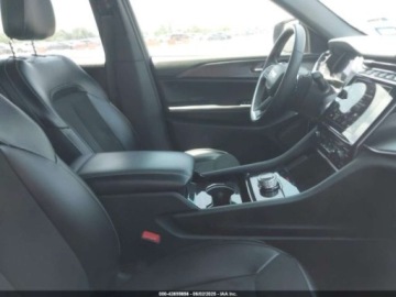 Jeep Grand Cherokee V 2023 Jeep Grand Cherokee ALTITUDE, 2023r., 4x4, 3.6L 3.6 Benzyna 293KM, zdjęcie 4