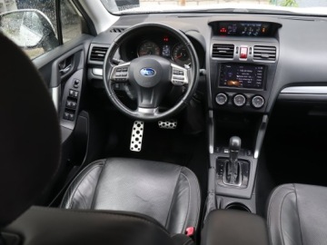 Subaru Forester IV Terenowy 2.0 XT 240KM 2014 Subaru Forester 2.0 XT, Salon Polska, Serwis ASO, zdjęcie 6