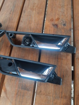 KLAMKA WEWNĘTRZNA CHROM FABIA III PRAWY TYŁ PRAWA TYLNA