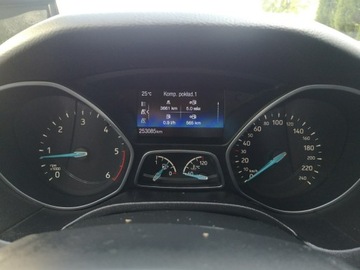 Ford Focus III Kombi Facelifting 1.5 TDCi 120KM 2017 Ford Focus 1.5 TDCI 120KM Klima Tempomat Halogeny, zdjęcie 13