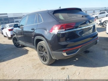 Volkswagen 2022 Volkswagen Atlas Cross Sport, 2022r., 4x4, 2.0L 2.0 Benzyna 235KM, zdjęcie 3