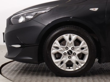 Kia Ceed III Hatchback Facelifting  1.5 T-GDI 160KM 2022 Kia Ceed 1.5 T-GDI MHEV, Salon Polska, zdjęcie 14