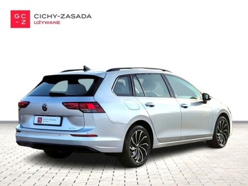 Volkswagen Golf VIII Variant 1.5 eTSI 150KM 2021 Volkswagen Golf Variant Variant 1.5TSI 150KM Pakiety LED ACC Podgrz.fotele, zdjęcie 4