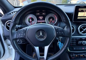 Mercedes Klasa A W176 Hatchback 5d Facelifting 200 156KM 2015 Mercedes-Benz Klasa A 1.6 156 KM gwarancja FABRYCZNY LAKIER bezwypadkow, zdjęcie 21