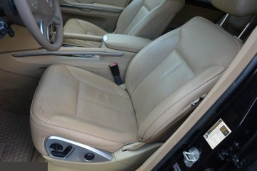 Mercedes Klasa GL X164 Off-roader Facelifting 350 BlueTEC 4MATIC 211KM 2012 Mercedes GL 350 BlueTEC 4Matic 7G-TRONIC 211KM 2012r 7 osobowy, zdjęcie 14