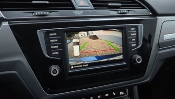 Volkswagen Touran III 1.6 TDI 110KM 2016 Volkswagen Touran 1,6 TDI 110 KM NAVI klimatronic OPLACONY 1.6 Diesel, zdjęcie 20