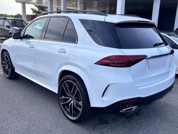 Mercedes GLE V167 SUV Facelifting 2.0 300d 269KM 2025 MERCEDES-BENZ GLE 300 d 4-Matic AMG Line 2.0 (269KM) 2025, zdjęcie 1