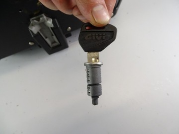 B621 GIVI TREKKER OUTBACK 58L MONOKEY верхний кофр