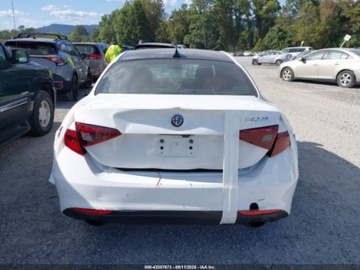 Alfa Romeo Giulia II Sedan Facelifting 2.0 Turbo 280KM 2022 Alfa Romeo Giulia Ti 2022 2.0l 2.0 Benzyna 280KM, zdjęcie 4