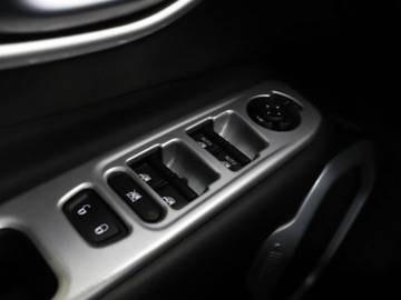 Jeep Renegade SUV 1.4 MultiAir 170KM 2018 Jeep Renegade Limited 4x4 automat 170KM navi, zdjęcie 34