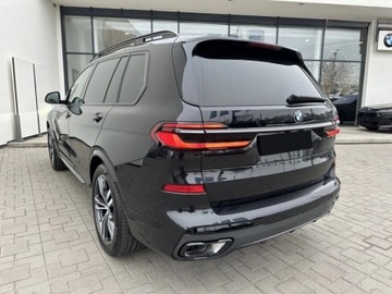 BMW X7 SUV Facelifting 3.0 40d 352KM 2025 BMW X7 xDrive40d Sport Suv 3.0 (352KM) 2025, zdjęcie 2