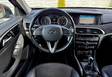 Infiniti Q30 1.6T 122KM 2016 Infiniti Q30 Infiniti Q30 1.6t Premium Tech 1.6 Benzyna 122KM, zdjęcie 5
