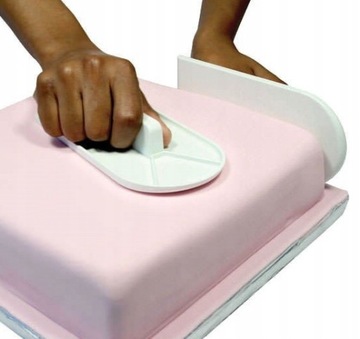 Кельма для разглаживания глазури и массы - 14 х 8 см.