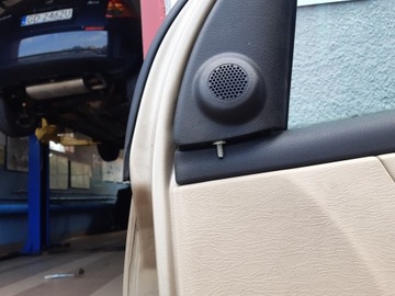 Suzuki XL7 3.6 07-09 дверь передняя правая