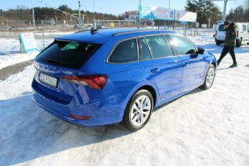 Skoda Octavia IV Kombi 2.0 TDI 115KM 2022 Škoda Octavia Skoda Octavia AMBITION F-vat Salon, zdjęcie 5