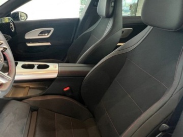 Mercedes CLA C118/X118 2026 MERCEDES-BENZ CLA 200 AMG Line Sedan 1.5 (163KM) 2026, zdjęcie 6