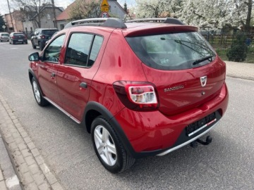 Dacia Sandero II Hatchback 5d 1.5 dCi 90KM 2015 Dacia Sandero Stepway 1.5 DCi Stepway Nawigacja El.Szyby El.Lusterka Relin, zdjęcie 1