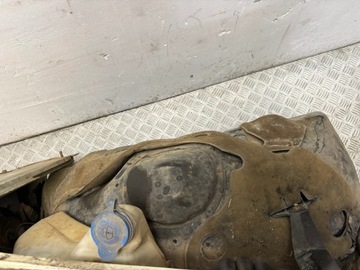 BLATNÍK LEVÝ PŘEDNÍ LAND ROVER DEFENDER 07- ORIG.
