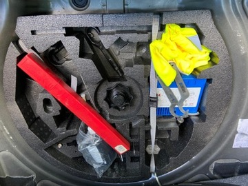 Volkswagen Golf VII Hatchback 3d 1.2 TSI 105KM 2012 Volkswagen Golf Volkswagen Golf VI 1.2 5-Drzwi Nowy Rozrzad, Hamulce, Klim, zdjęcie 36