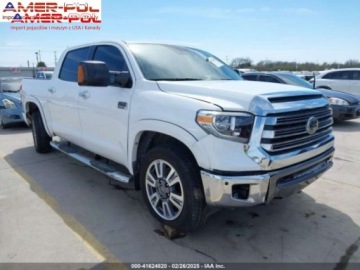 Toyota Tundra II 2020 Toyota Tundra 2020 Toyota Tundra 4WD Platinum CrewMax 5.5 Bed 5.7L 5.7, zdjęcie 1