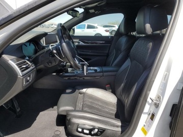 BMW Seria 7 G11-G12 2019 BMW Seria 7 750i 2019 4.4l 4.4 Benzyna 445KM, zdjęcie 7