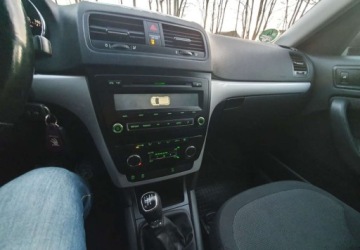 Skoda Yeti Minivan 1.6 CR DPF 105KM 2013 Skoda Yeti Skoda Yeti 1.6 TDI GreenLine 1.6 Diesel 105KM, zdjęcie 17