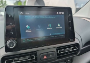 Citroen Berlingo III e-Osobowy M 50 kWh 136KM 2023 Citroen Berlingo e-Berlingo M Shine Elektryczny 136KM, zdjęcie 18