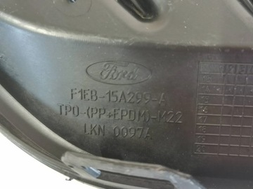 Решетка переднего бампера FORD Focus MK-3 лифт левый 796.