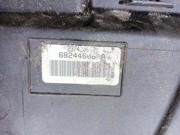 JEEP WRANGLER JK ZVEDÁK MECHANIZMUS OKNO PRAVÝ PŘEDNÍ 68244606AA