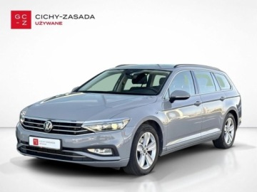 Volkswagen Passat B8 Variant Facelifting 2.0 TSI 190KM 2022 Volkswagen Passat SalonPL 2.0 TSI 190KM DSG Business NaviMatrixKeyLessKame