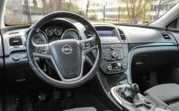 Opel Insignia I Sports Tourer 1.6 Turbo ECOTEC 180KM 2011 Opel Insignia 1,6T (180KM) LPG Salon PL 1.6 BenzynaLPG 180KM, zdjęcie 8