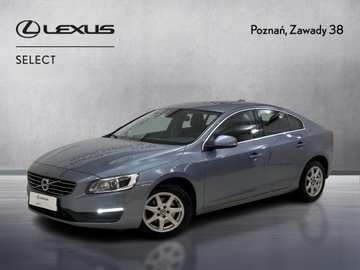 Volvo S60 II Sedan Facelifting 2.0 D3 DRIVE-E 150KM 2016 Volvo S60 2.0 T Momentum II (2010-) Volvo S60 , Sa