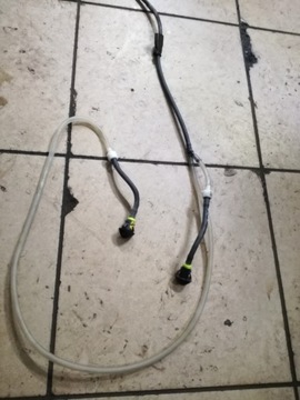 SUBARU XV 2011-17 ROK SPRYSKIWACZE SZYBY CZOŁOWEJ