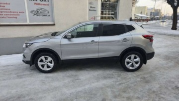 Nissan Qashqai II Crossover 1.5 dCi 110KM 2017 Nissan Qashqai 1,5 diesel NAVI klimatronic OPLACONY 133 tys km 1.5 Diesel, zdjęcie 2