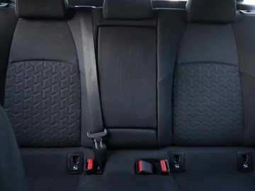 Toyota Corolla XII 2021 Toyota Corolla 2.0 Hybrid, Salon Polska, zdjęcie 9