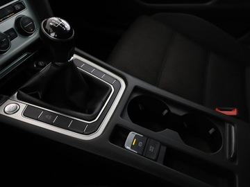 Volkswagen Passat B8 Variant 1.4 TSI BlueMotion Technology ACT 150KM 2016 Volkswagen Passat klima auto navi grzane fotele, zdjęcie 28