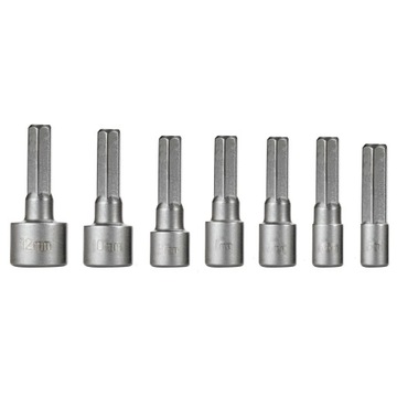 Набор кусочков привязанных кнопок кусоч