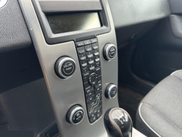 Volvo C30 Hatchback 3d 1.6 100KM 2009 Volvo C30 1.6 Momentum 100KM 2009r, zdjęcie 24