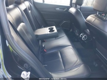 Alfa Romeo Giulia II Sedan Facelifting 2.0 Turbo 280KM 2020 Alfa Romeo Giulia 2020r., 4x4, 2.0L 2.0 Benzyna 280KM, zdjęcie 9