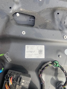PORSCHE PANAMERA (970) MECHANIZMUS ZVEDÁNÍ OKNO ZADNÍ 97053620200