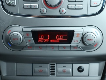 Ford Focus II Kombi 1.6 Duratec 100KM 2009 Ford Focus 1.6 16V, Salon Polska, Klima, zdjęcie 13